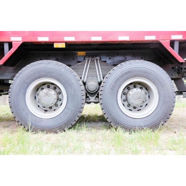 Touch Screen Used HOWO Heavy Truck 340 HP 6X4 5.6m Dump Trucks at for 2 Passengers