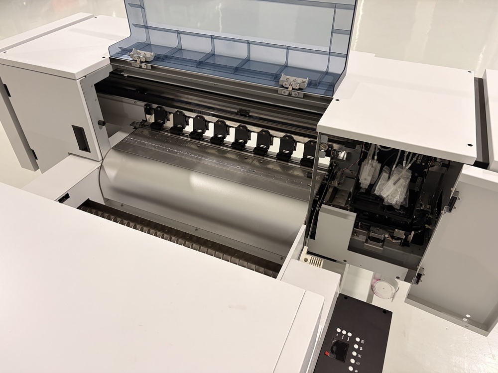 DTF60 PLUS All-in-One DTF Printer, Integrated Printing, Powder Shaking and Curing System for T-Shirt Customization, Small Batch Production and Professional Apparel Printing