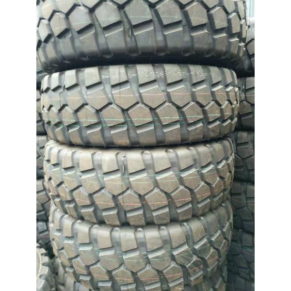 Penumatic le véhicule que militaire fatigue l'armée de 395/85R20 Off Road fatigue 4011200090