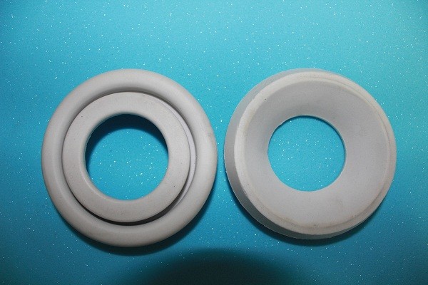 SGS Approved Custom Polyurethane Products Ring Gasket With Semi Rigid Foam