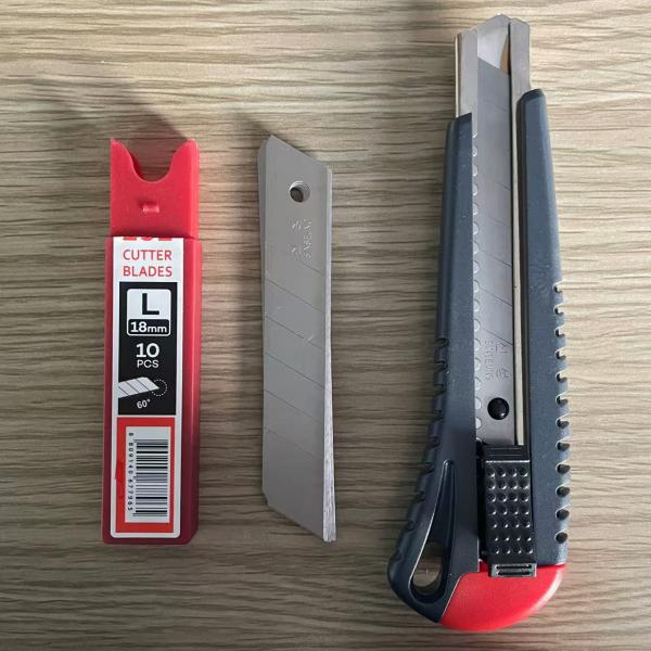 Smooth Effortless Cutting Width 18mm Knife Blades 8 Segments Sk2 High Carbon Steel Thickness 0.5mm