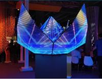 Écran transparent de la publicité extérieure LED de triangle pliable