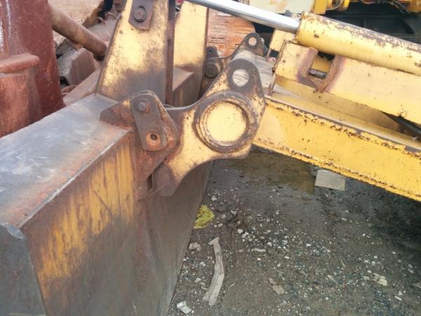D4H used bulldozer  africa  kenya	Nairobi lesotho	Maseru liberia	Monrovia