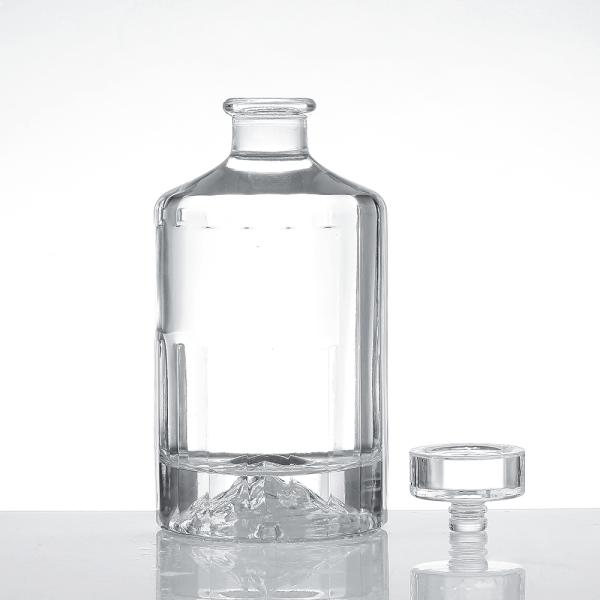 150ml Custom Glass Vodka Bottle with Exquisite Embossed and Collar Material Glass