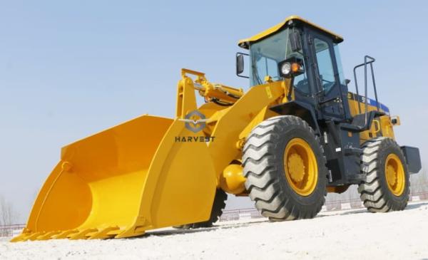 3 Ton SEM 636D Wheel Loader with 1.5m3 Bucket Hot Sale in South Africa
