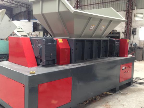 Aluminum Can Scrap Metal Cardboard Wood Plastic Waste Shredders New design plastic/ wood/ rubber shredder with competiti