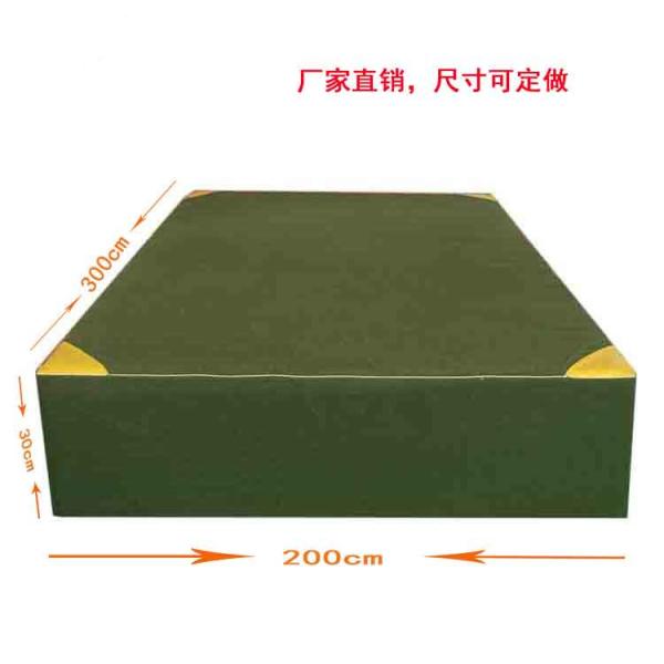 Waterproof Outdoor Gymnastics Mat , Children Large Gym Mat Green PVC Material