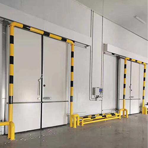 Compact Cold Store Sliding Doors , Manual Sliding Cold Room Door Manufacturers