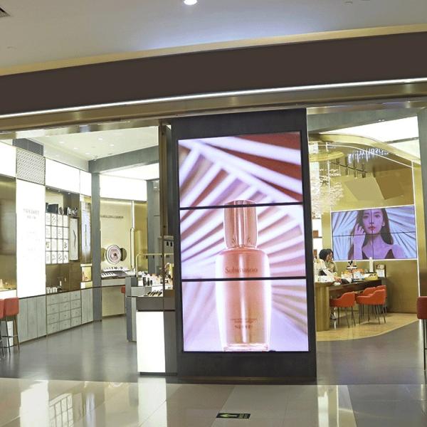 High Brightness P4mm Outdoor Advertising LED Display SMD2121 Panel Long Life Span