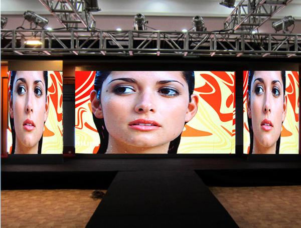P2.5 Indoor Advertising LED Display / LED Video Wall Die Casting Rental