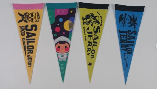 OEM Logo Printed Felt Pennant Banner , Indoor High School Pennant Flags