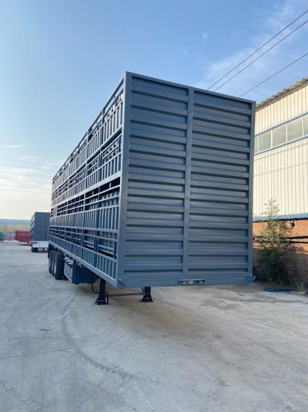 Triangle / Double Star / Double Money Livestock Transport Trailer With Hydraulic Lift