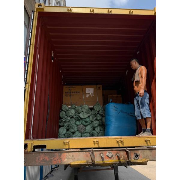 Quick Install SPC Floor Tiles Waterproof Easy To Maintain Anti-Scratch Anti-Bacteria Noise Reduction