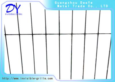 安全なリビング 窓 透明なグリル 粉末で覆われた防落