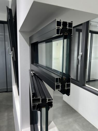 Casement Window Aluminum Frame 10mm Glass Fiberglass Screen Noise Reduction Technology