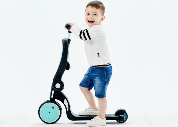 Lightweight Multi Functional Kids Kick Scooter 5 In 1 Ride On Toy Car