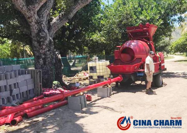 Small Portable Concrete Pumping Machine 40m3 / H For Housing Building