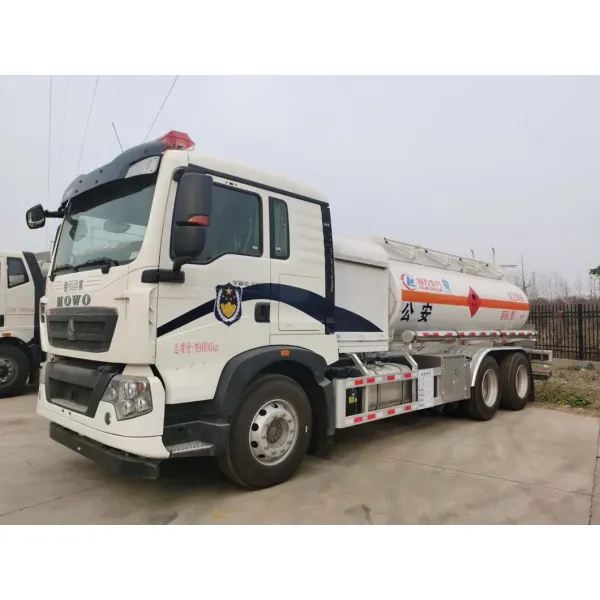High-Capacity HOWO Refueling Truck for Aviation Fuel Delivery
