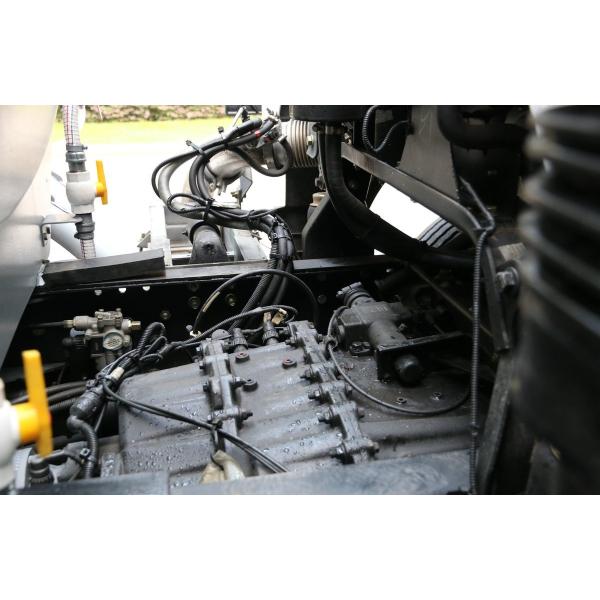 FAW 8*4 топливный танкер грузовик JM6 Модель использованные нефтяные баки 31,5 кубических 280 л.с.