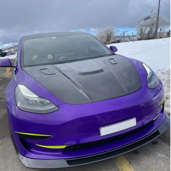 O kit de carroceria do Tesla Model 3 Plus envolve todas as novas atualizações de fibra de carbono.
