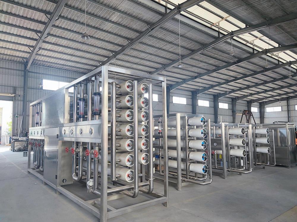 500L/H Capacity Commercial Reverse Osmosis Water Purification System with 3 FRP Pretreatment Tanks and High Purification Efficiency