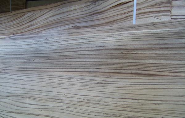 Natural Zebrano Quarter Cut Plywood Veneer , 0.45mm Thickness