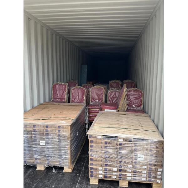 Mobilier intérieur moderne pour cuisines, salles à manger et salons : bois, cuir, verre, acier inoxydable, styles vintage, rustique et traditionnel