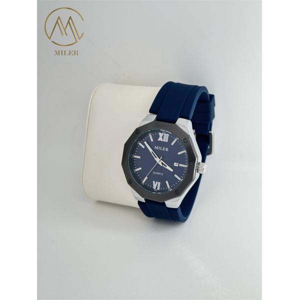 Restez à l'heure et sur la tendance La montre de sport numérique Votre montre de poignet de quartz pour un mode de vie actif