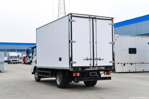 Keizu Isuzu 132 Horsepower 4x2 4.07 Meters Refrigerated Truck