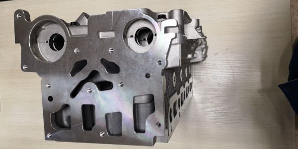 K4M Cylinder Head 8200307580 7701473353 for Renault MEGANE