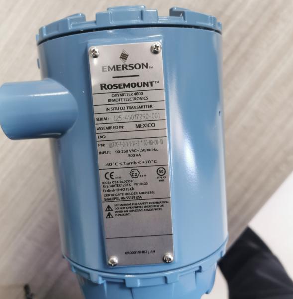 Emerson OXT4C Series In Situ Oxygen Analyzer and Transmitter for Hazardous Areas with 10 Oxygen Measurement