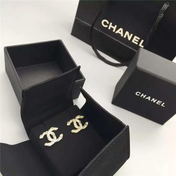  Logo Earrings in 18K Yellow Gold with Dropping Pearl Fashion Lady Jewelry Global Shipping