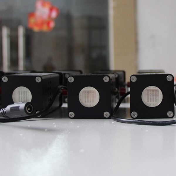 Факел ультрафиолетового света пурпура СИД, 405nm УЛЬТРАФИОЛЕТОВОЕ расстояние электрофонаря 15mm испуская