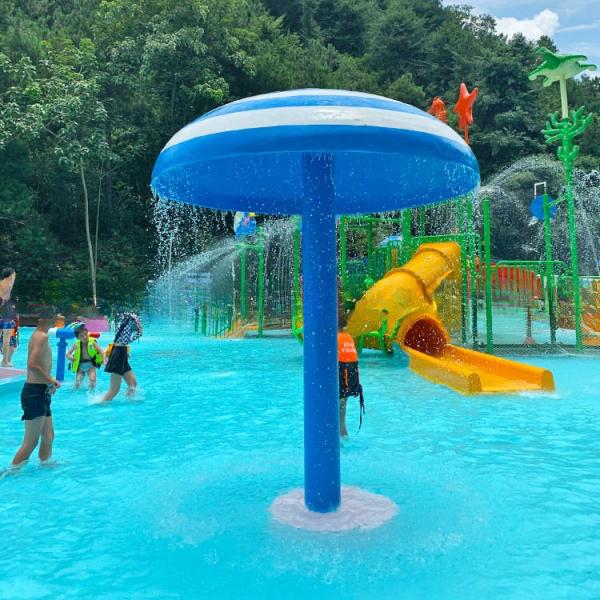 Parque aquático Indoor Splash Pad Equipamento Fibra de vidro Anel de arco-íris colorido