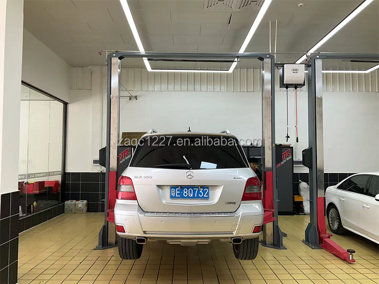 Two Post Hydraulic Auto Lift 5000kg Capacity 1800mm Lift Height Car Lifting Machine
