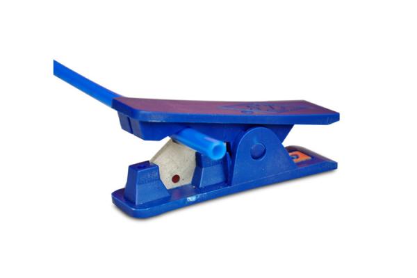 Mini Portable PE Plastic Tubing Cutter Easy Operation With Stainless Steel Blade