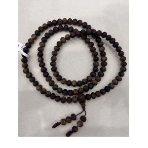 Handcrafted Aromatic Agarwood Bracelet with Natural Fragrance and Adjustable Size for Daily Wear