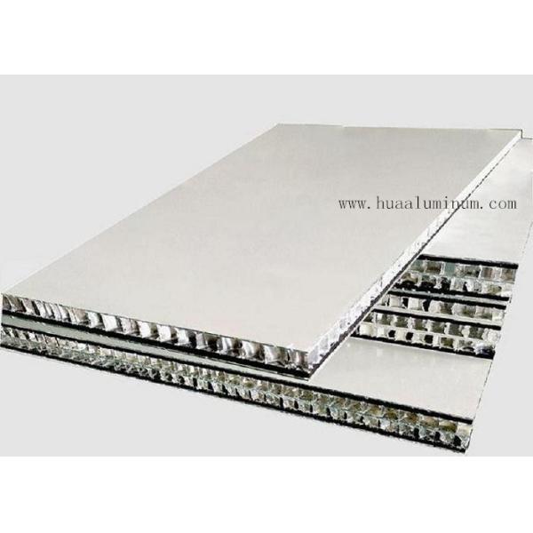 1220x2440mm Honeycomb Aluminium Panel , Mould Proof 25mm Aluminium Sheet