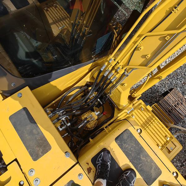 11Ton Second Hand Komatsu Excavator PC110-7 2.8km/H Excavators Used For Lifting Operations