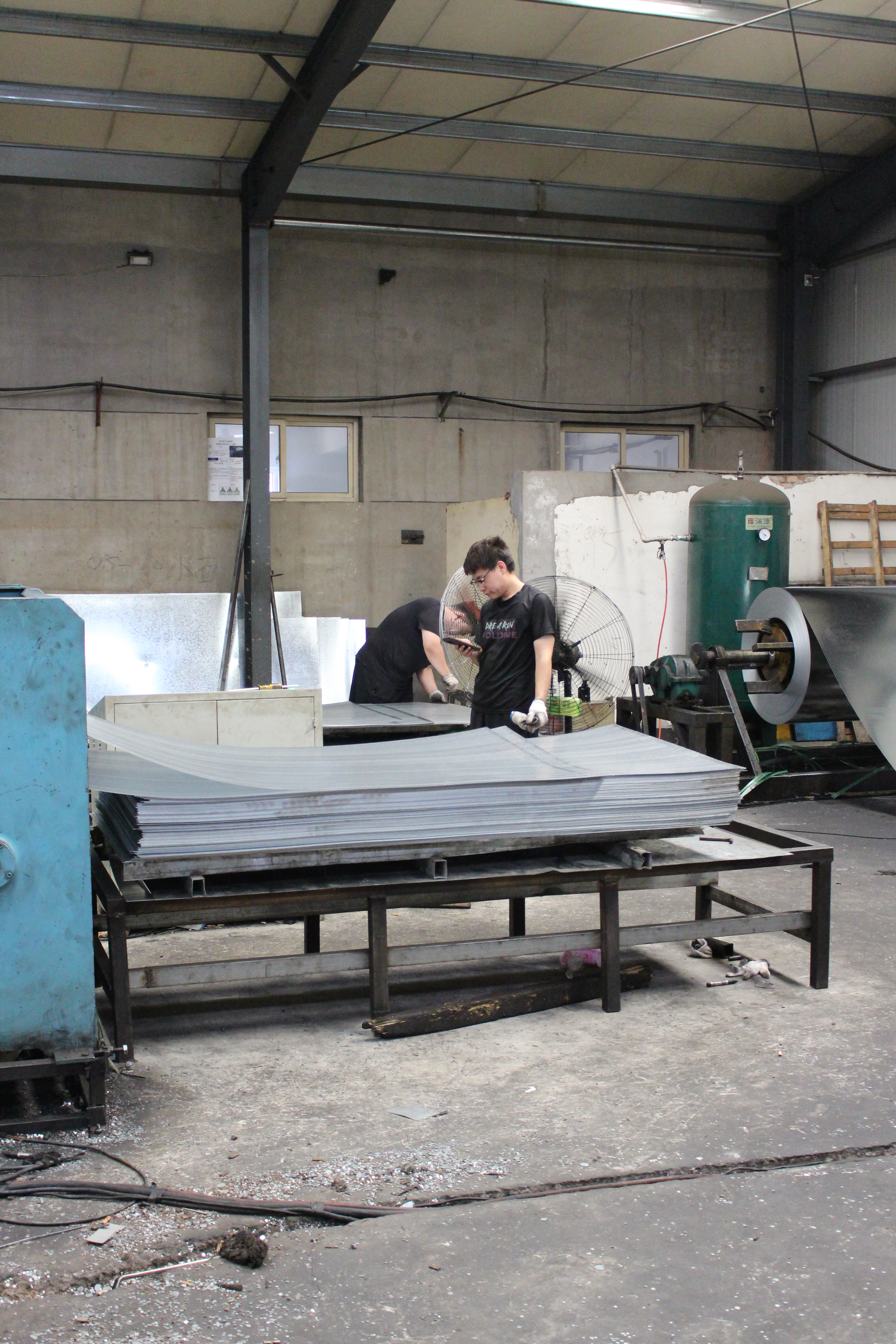 Stainless Steel Micro Hole Perforated Panel for Filtration Equipment with Customizable Hole Sizes