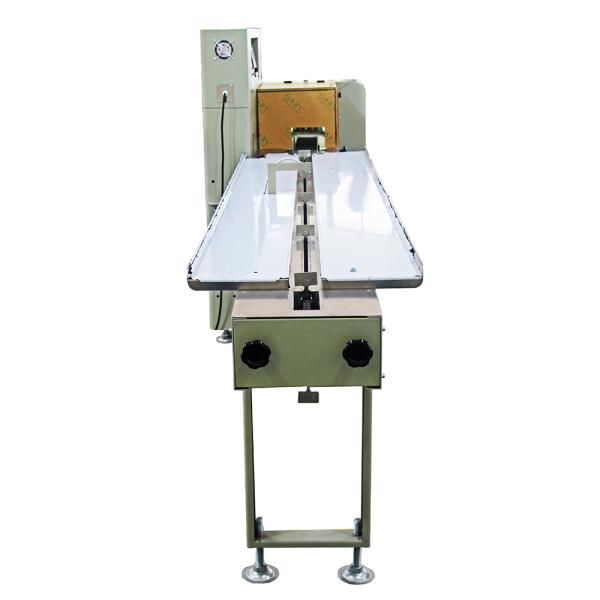 Manufacturing Price Full Automatic Pillow Equipment Bag Cake Candy Packaging Machine