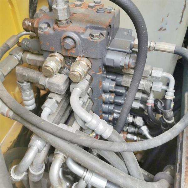 34.5КВт Подержанный мини экскаватор Komatsu PC56 с оригинальным гидравлическим клапаном