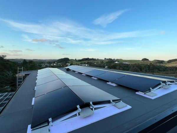 Bluesun Full Black Shingled Solar Panel 410W 415W 425W 440W 480W All Black 425watt Solar Panel Price