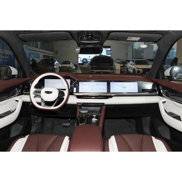 Voiture chinoise Geely SUV 4*4 Mode de conduite 5 sièges Manche gauche Air conditionné