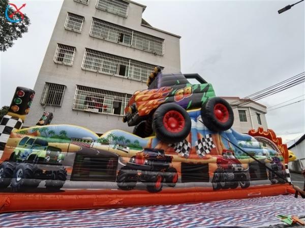 Commercial Giant Inflatable Obstacle Course Car Obstacle Course Bounce House