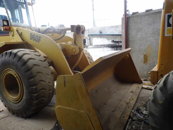 Used CATERPILLAR 960F WHEEL LOADER FOR SALE ORIGINAL JAPAN