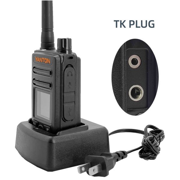 Professional 5W UHF Digital Walkie Talkie with 1024 Channels and LCD Display DM-830