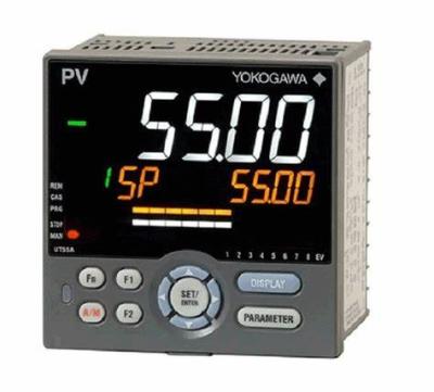 Contrôleur de température de niveau intermédiaire de Yokogawa UT55A-001-10-00