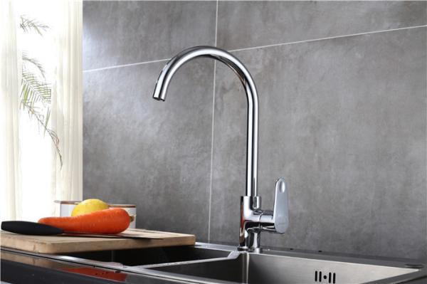 Silver Basic Kitchen Faucet Brush Nickel Deck Mounted 0.05-1.2 MPA Working Pressure