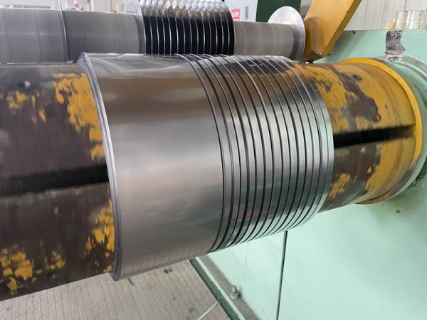 La tira de acero inoxidable de AISI 403 en la bobina UNS S40300 laminó